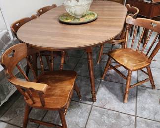 Dining Table with 6 Chairs and 2 Leaves - this picture 2 leaves are in