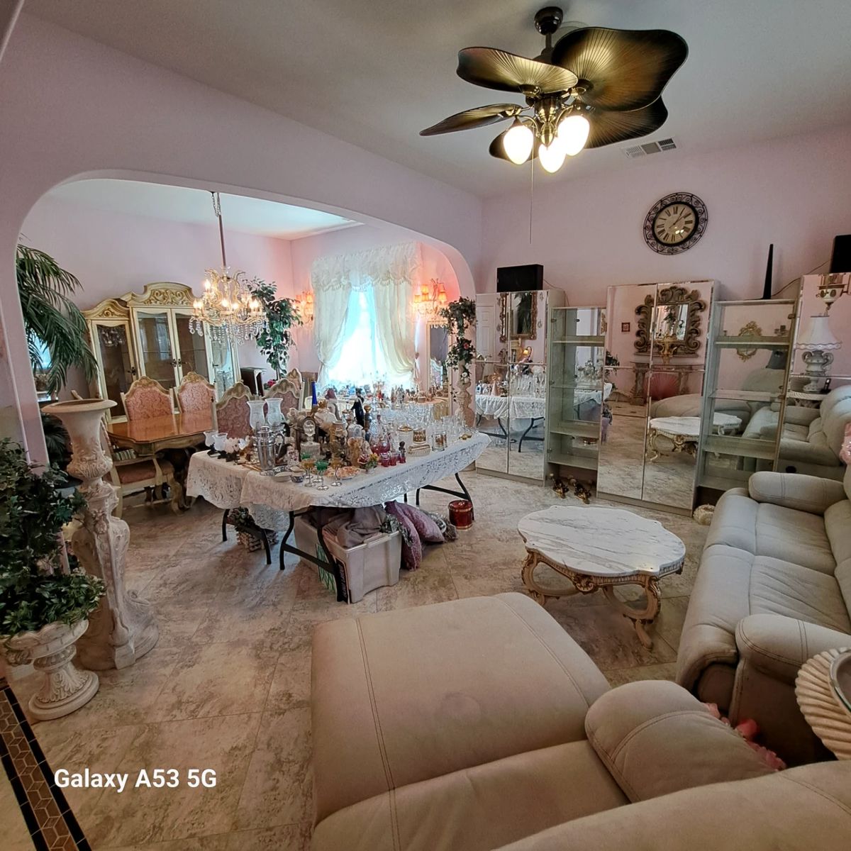 Italian Collectibles Estate Sale in Temecula starts on 5/3/2024