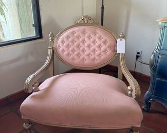 Exquisite, pink, boudoir chair