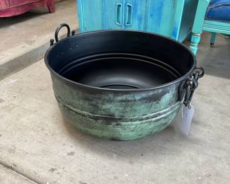 Pottery, barn, towel or firewood, bucket metal