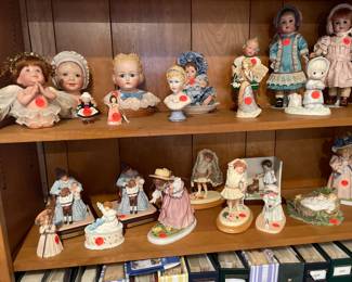 Handmade and collectible doll figurines 