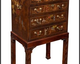 Henredon mahogany Chinese Chippendale style silver chest with chinoiserie decoration