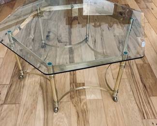 Vintage Mid Century Hollywood Regency Style Coffee Table w/Brass Footed Base.