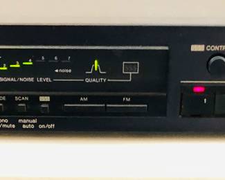 Denon AM/FM Tuner TU-767.