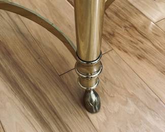 Vintage Mid Century Hollywood Regency Style Coffee Table w/Brass Footed Base.