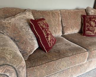 close up of the nail heads on the Bernhardt sofa 