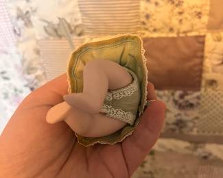 base of the bye lo baby 