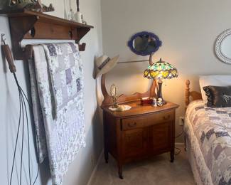 Overview of antique pieces