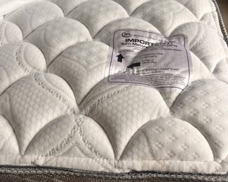 Beauty rest full time mattress 