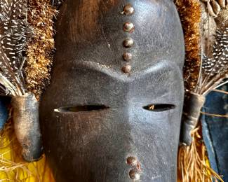 Dan Tribe Mask Vintage 