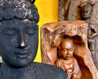 Buddha statues 