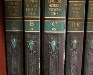 Vintage Compton's Pictured Encyclopedia Collection