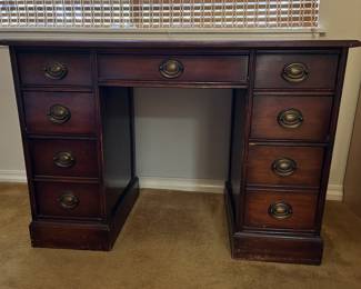 Wood 7 Drawer Desk
