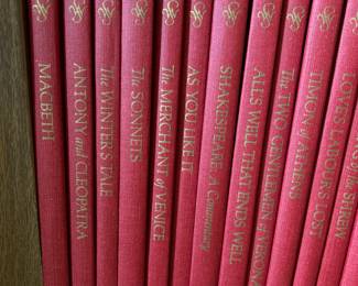 William Shakespeare Book Collection: Macbeth, The Merchant of Venice, and More!