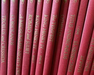 William Shakespeare Book Collection: A Midsummer Nights Dream, Romeo and Juliet, The Tempest, Hamlet and More