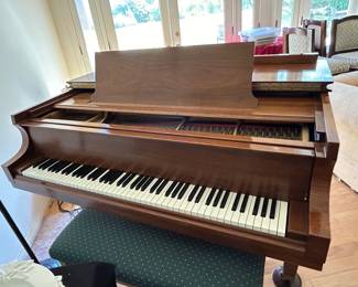Baldwin Piano 