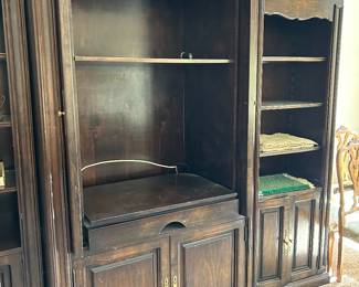  Entertainment center 