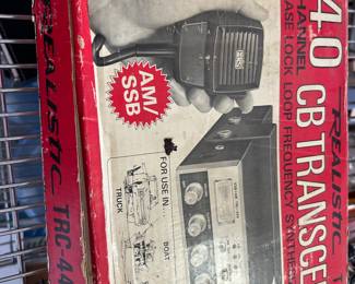Realistic TRC-427 40CH Mobile CB Radio