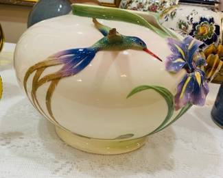 Frank large 3 D porcelain vase “Long Tailed Hummingbird” 