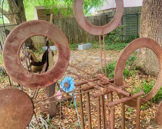 Kinetic wind sculpture