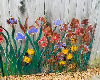 metal yard art by Lafayette artist Juneau