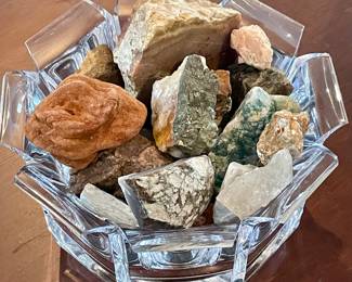 ROCK/STONE COLLECTION IN CRYSTAL BOWL