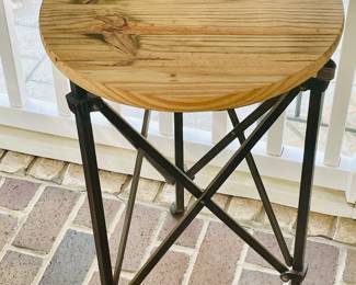 ABM040   $48   WOODEN TOP PATIO TABLE/PLANT STAND 