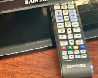 ABM068   $80   SAMSUNG TV W/REMOTE  
