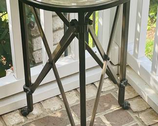 ABM039   $60   MIRROR TOP PATIO TABLE/PLANT STAND 