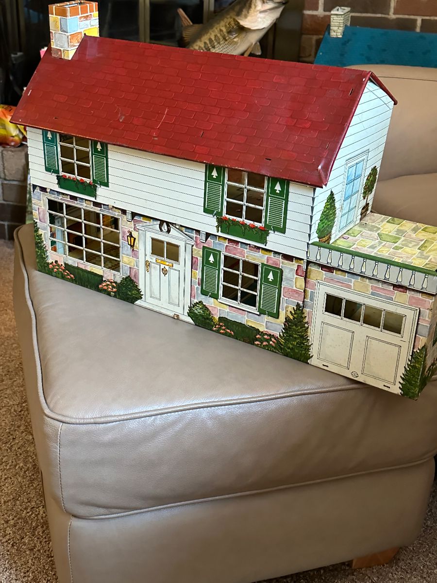 Fishers Area Estate Sale with Toys & a House... starts on 4/5/2024