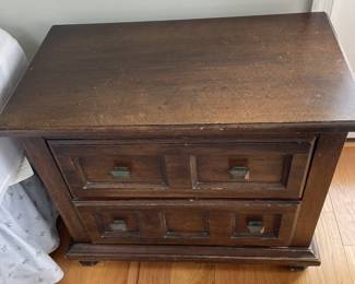 Pair of night stands.