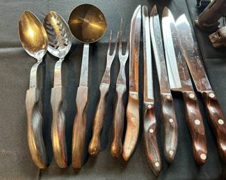 Cutco knife and utensil set