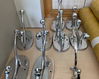 Aluminum hooks (coat/hat)