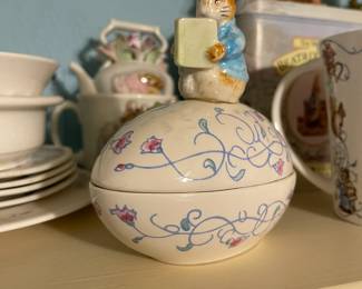 Sweet Beatrix Potter Peter Rabbit trinket box. 