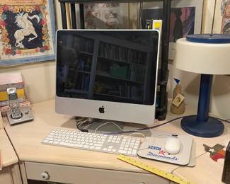 iMac desktop computer with monitor and keyboard 