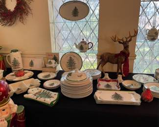 Hundreds of pieces of Spode Christmas dishware.