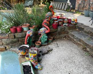 Talavera pots and figurines. 