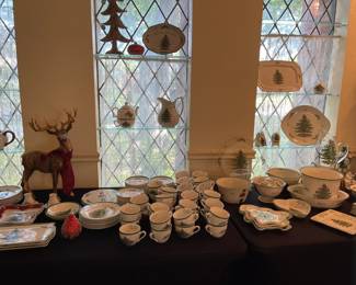 Hundreds of pieces of Spode Christmas dishware.