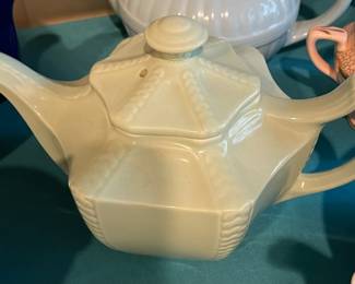 Hall USA mid century modern tea pots and dishware.