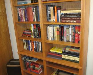 A 2-for-1 stylish bookcase. Made with solid wood. Get this one before it's gone!