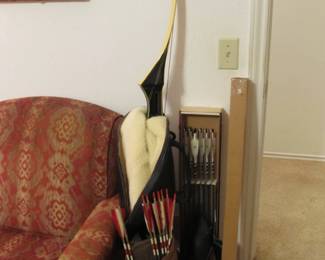 OK superheroes, be on the ready!! Here is something incredibly awesome! A BEAR TAMERLANE - HC30 Crossbow w/ arrows