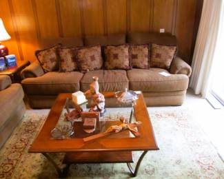 HAVERTY'S 8 ft  very comfy sofa