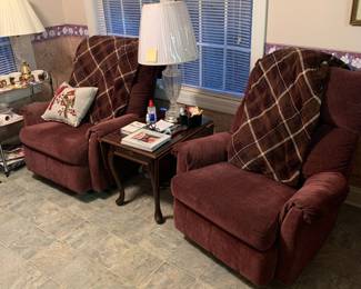 Matching recliners