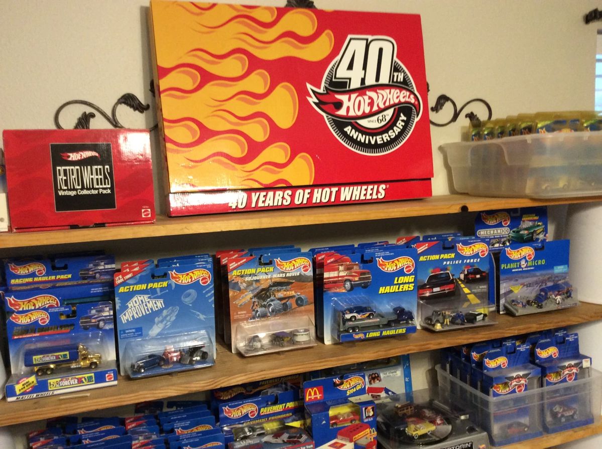 Estate Sale by Four Winds in Nash, TX starts on 3/21/2024