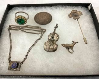 VARIOUS PIECES OF STERLING JEWELRY