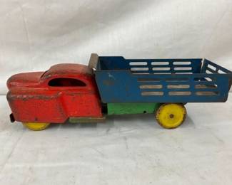 EARLY TOY DUMP TRUCK