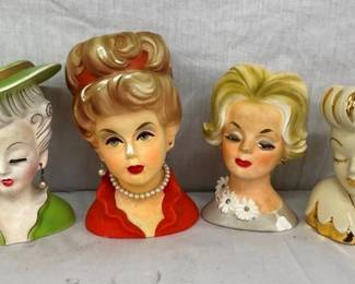 COLLECTION HEAD VASES