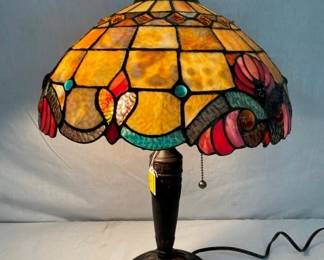 STAINED GLASS PARLOR LAMP