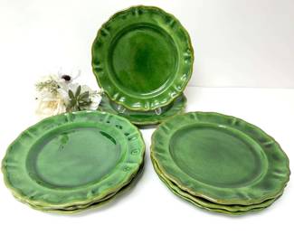 Vintage Majolica Style 10in Plate Set