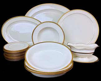 ELDA745 Lenox Fine China Accessory Pieces 24 pieces of Lenox fine China, Windsor pattern
